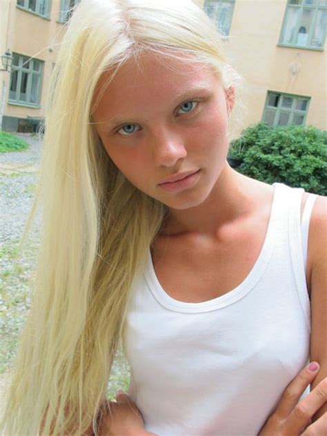 young blond nude